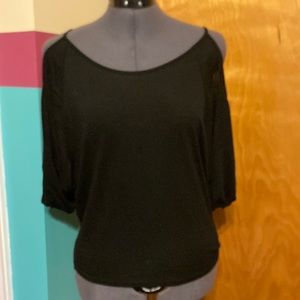 Dolman sleeve cold shoulder lace back top Sz M